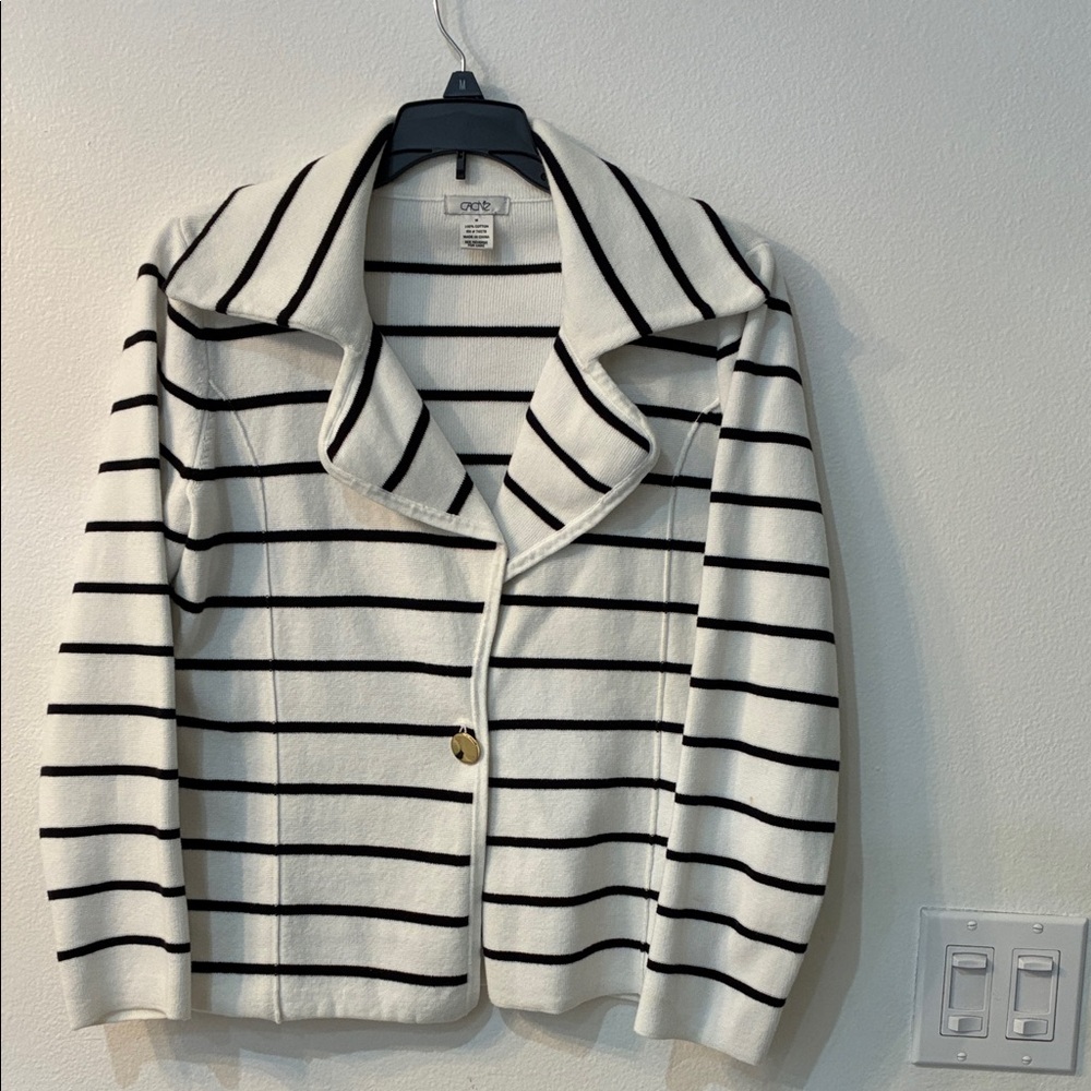 Cache Black and White Knit Sweater